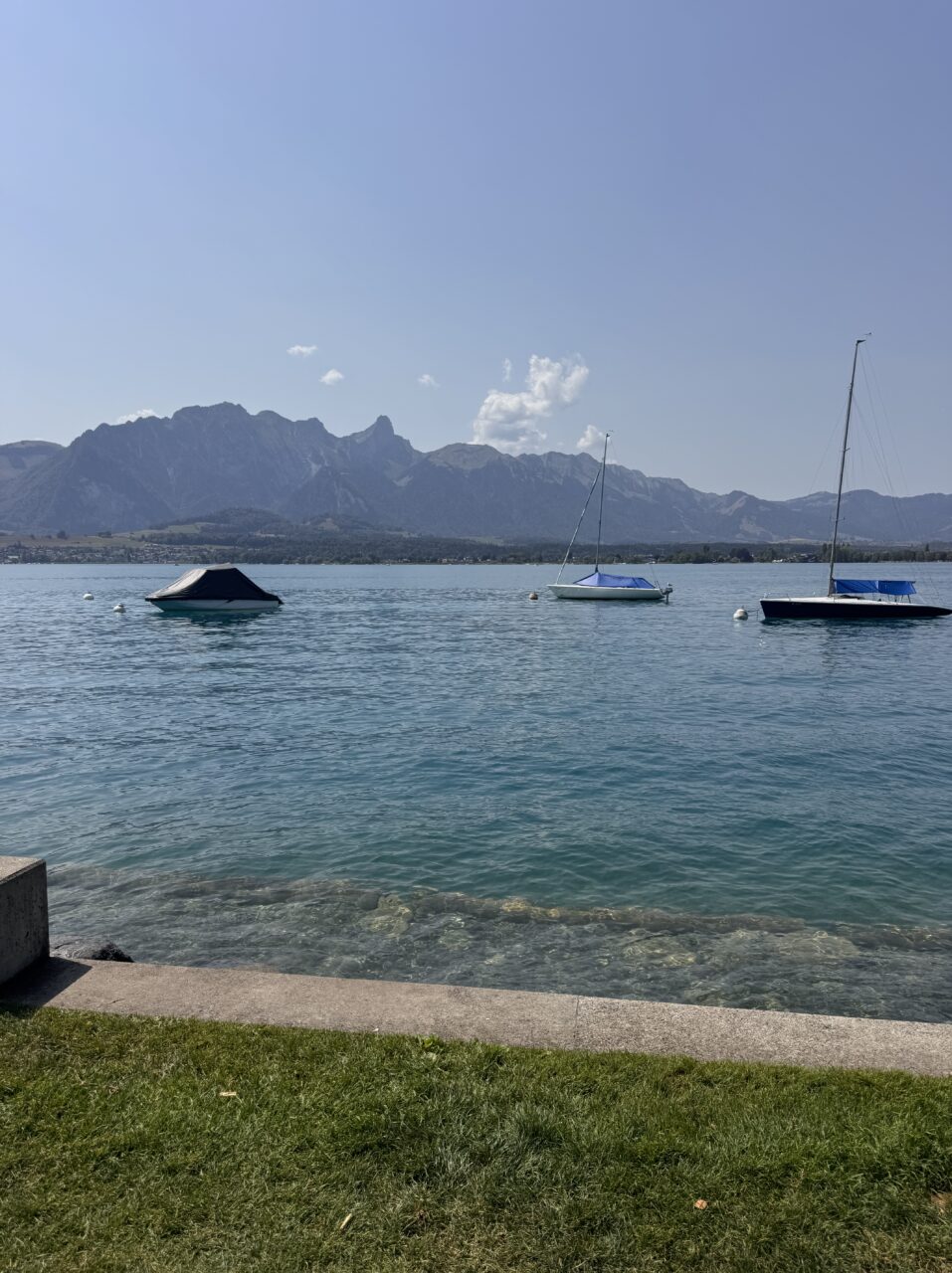 Arriving in Interlaken: by Lake Thun – Switserland